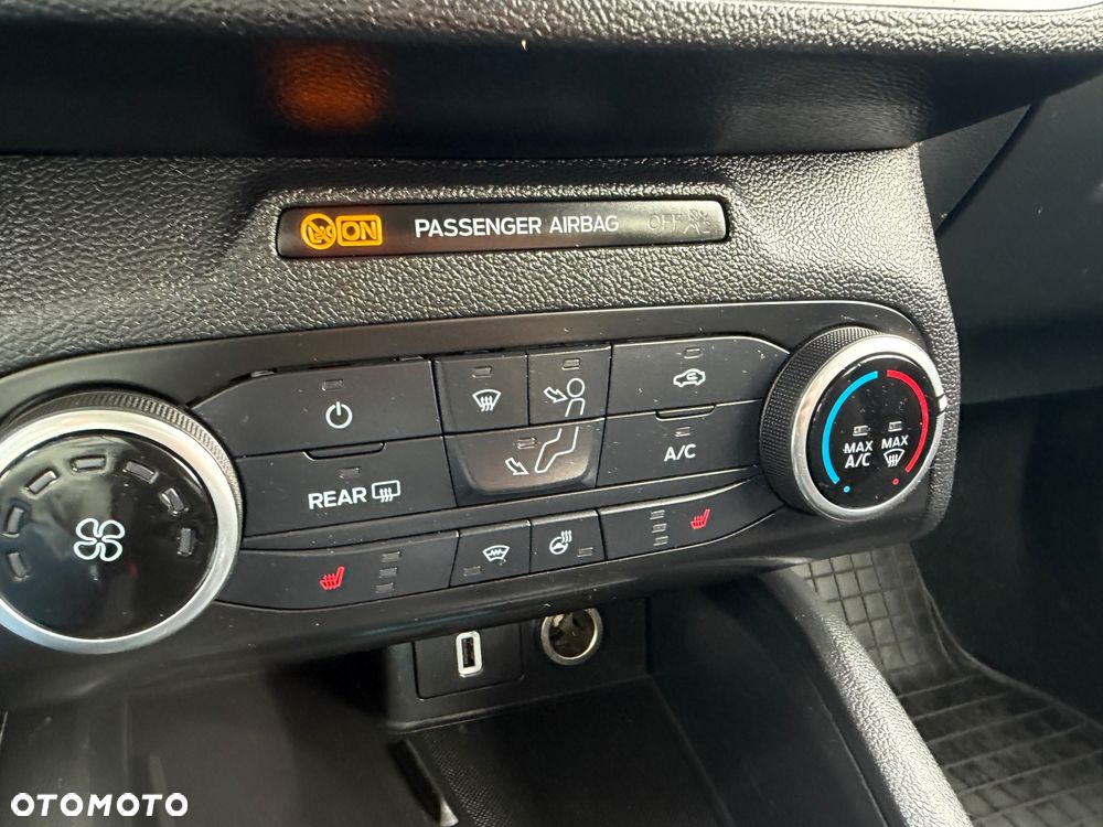 Ford Focus 1.0 EcoBoost Start-Stopp-System COOL&CONNECT DESIGN - 7