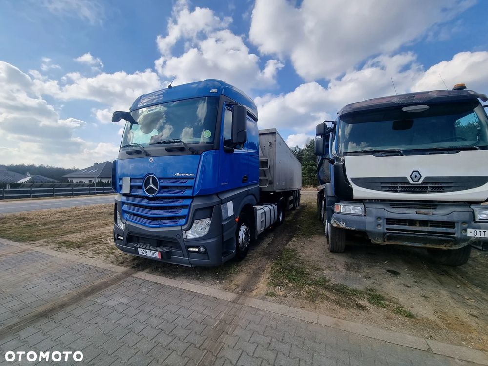 Mercedes-Benz 1845 - 8