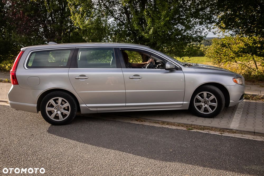 Volvo V70 D4 Geartronic Summum - 6