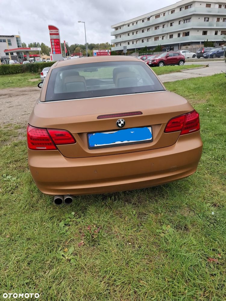 BMW Seria 3 325i Cabrio - 7