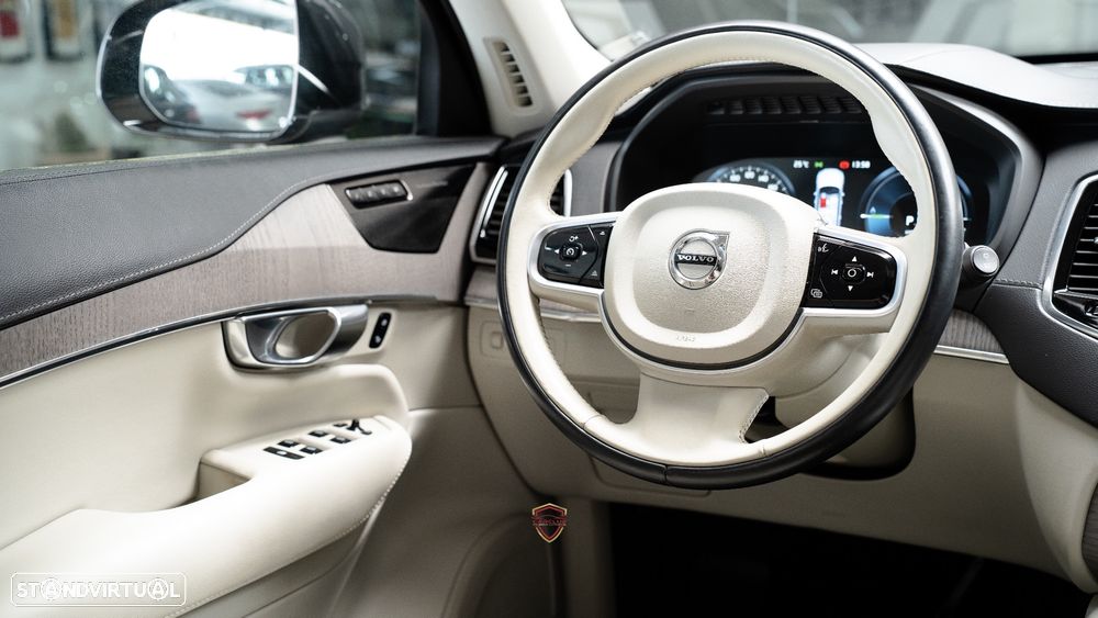 Volvo XC 90 T8 AWD Recharge Geartronic Inscription - 28