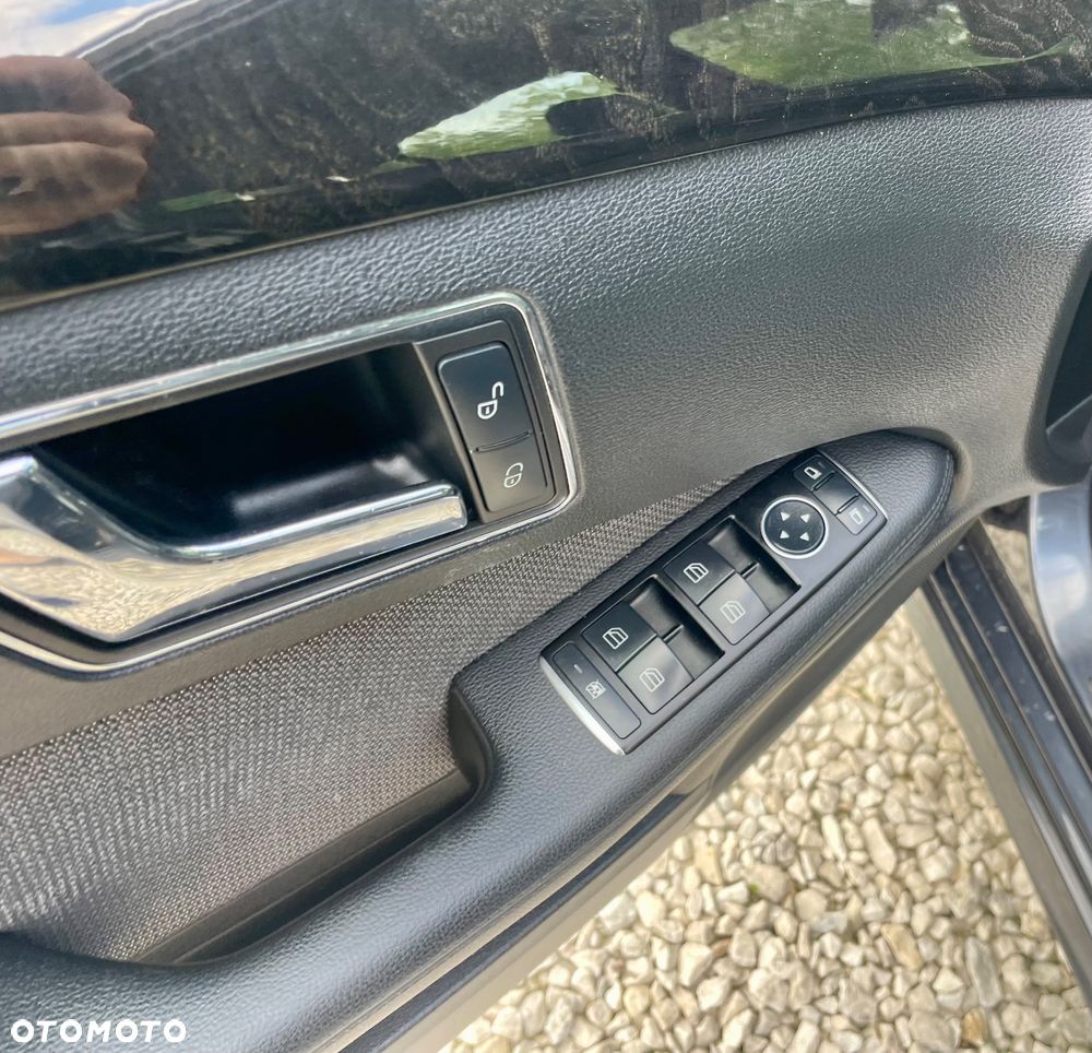 Mercedes-Benz Klasa E ver-200-kompressor-avantgarde - 29