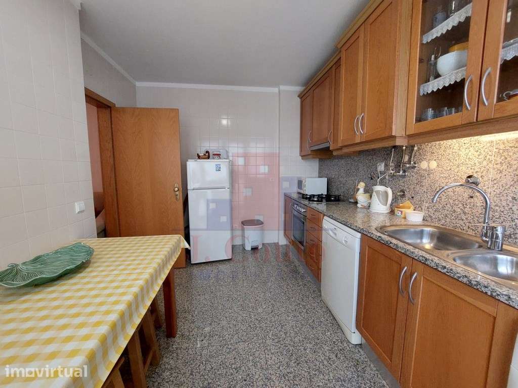 Apartamento T2 em São Martinho do Porto - Grande imagem: 5/23