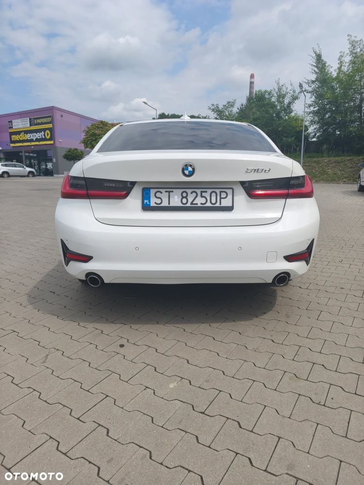 BMW Seria 3 318d - 4
