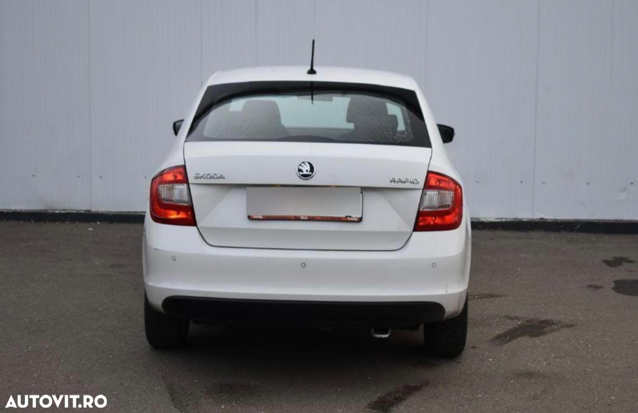 Skoda RAPID 1.4 TDI Active DSG - 2