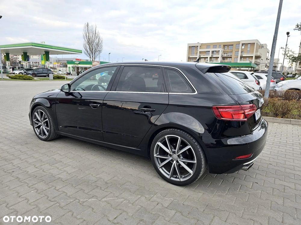 Audi A3 Sportback - 12