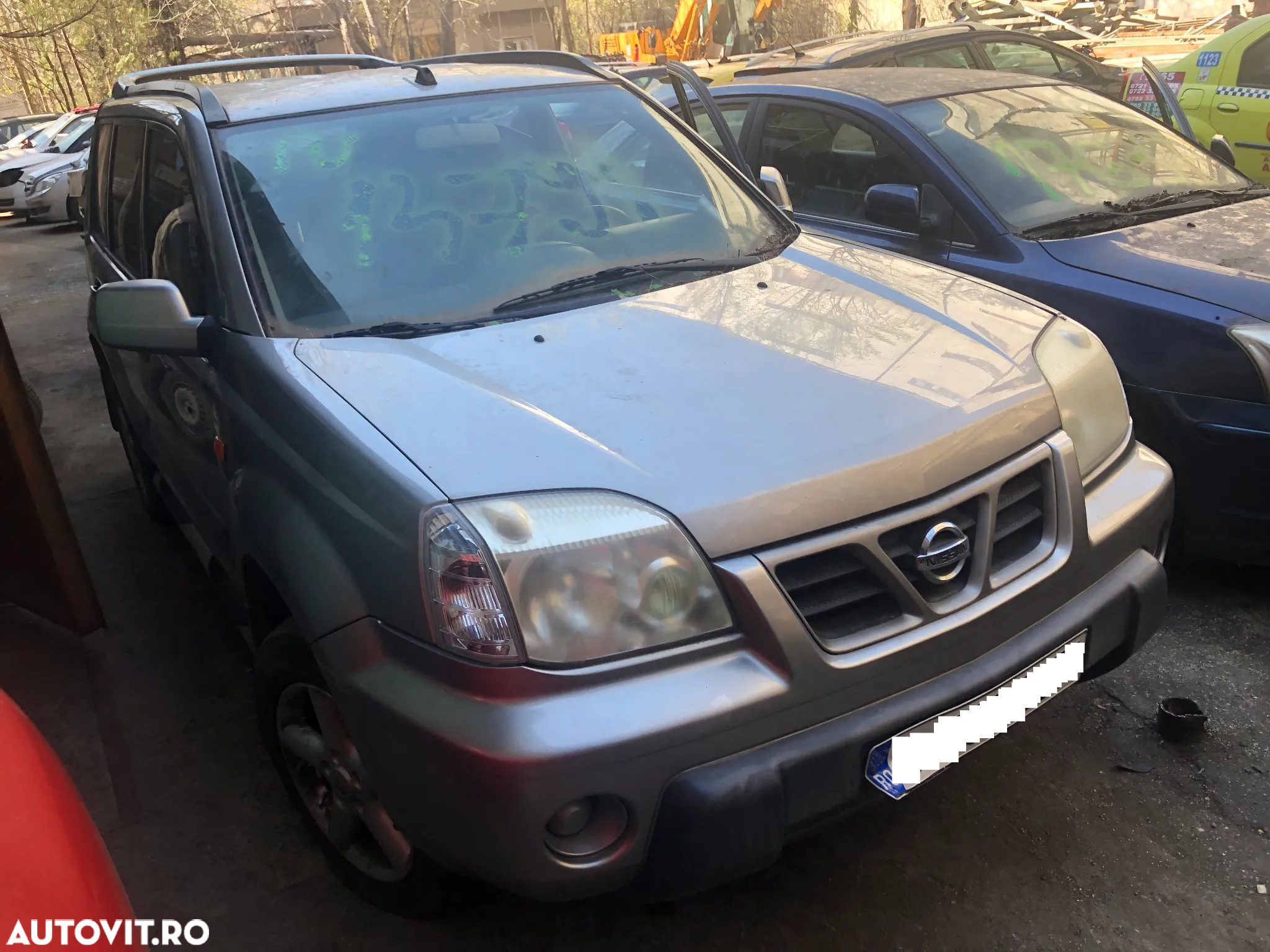 Far stanga/Far dreapta fata halogen Nissan X trail 2003 - 4