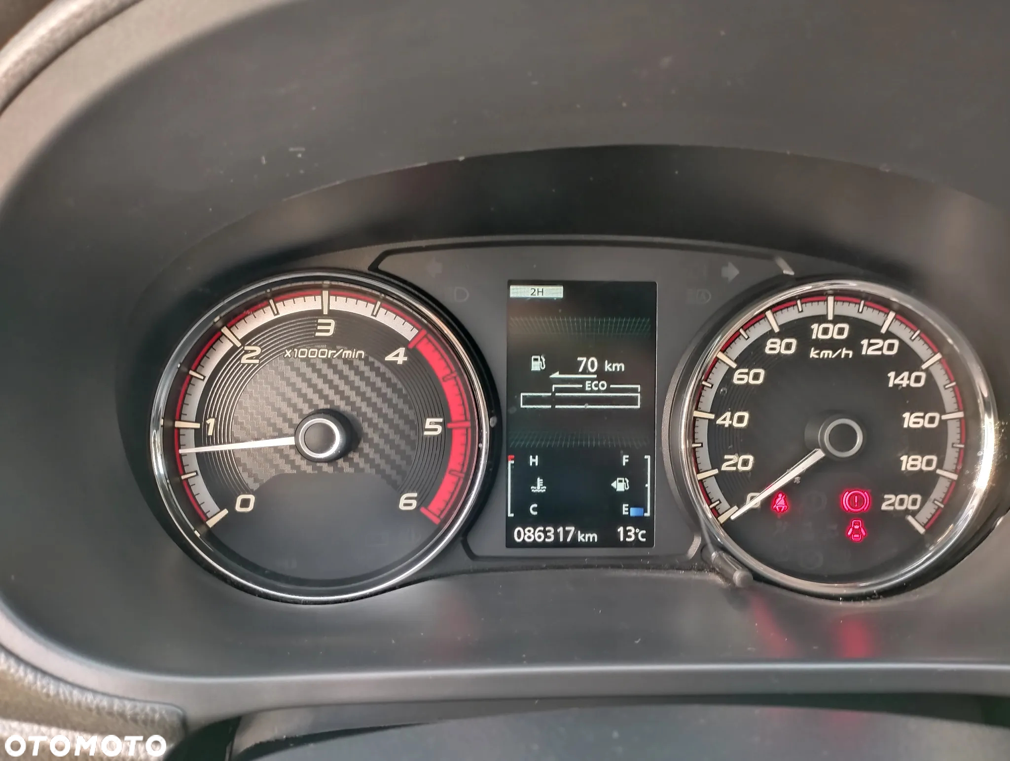 Mitsubishi L200 - 13