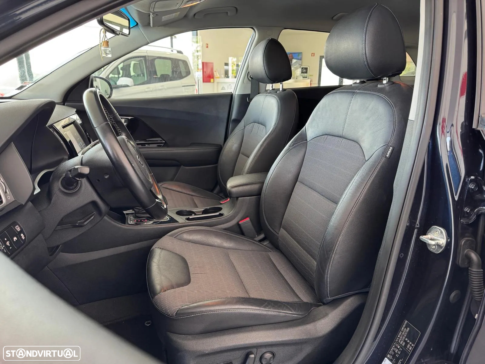 Kia Niro 1.6 GDi HEV - 16