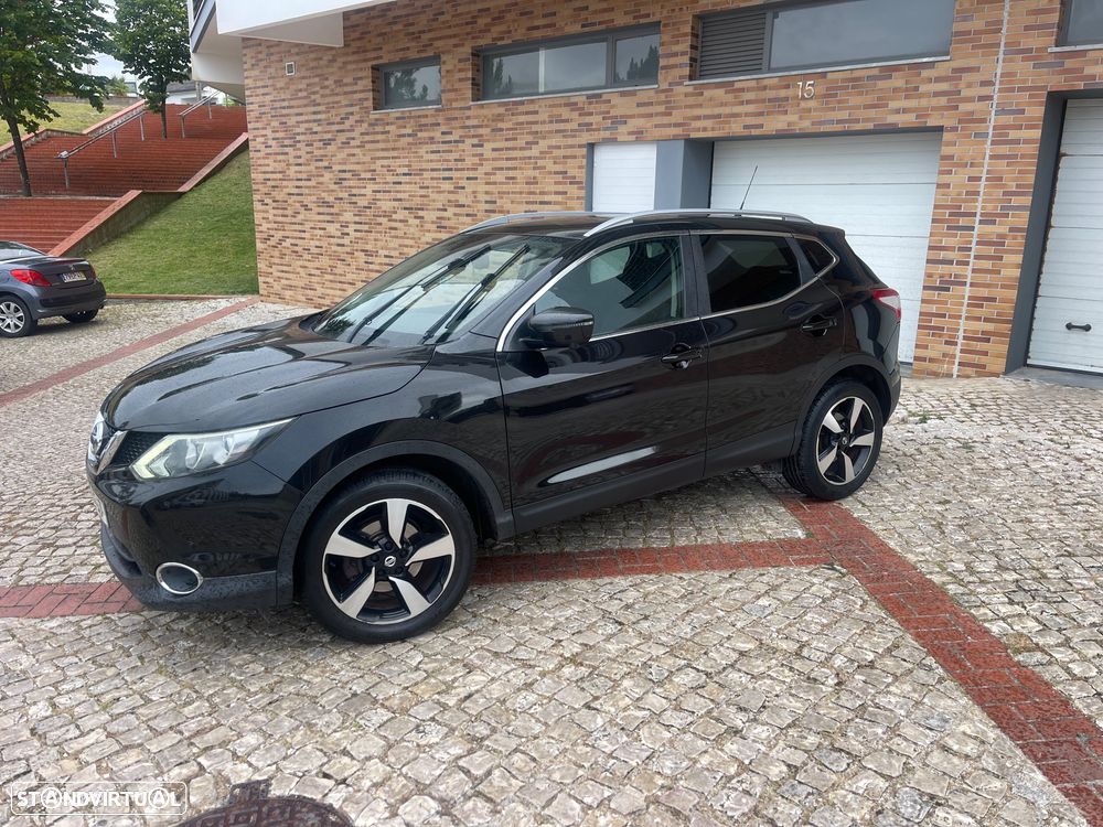 Nissan Qashqai 1.5 dCi N-Connecta Led - 1