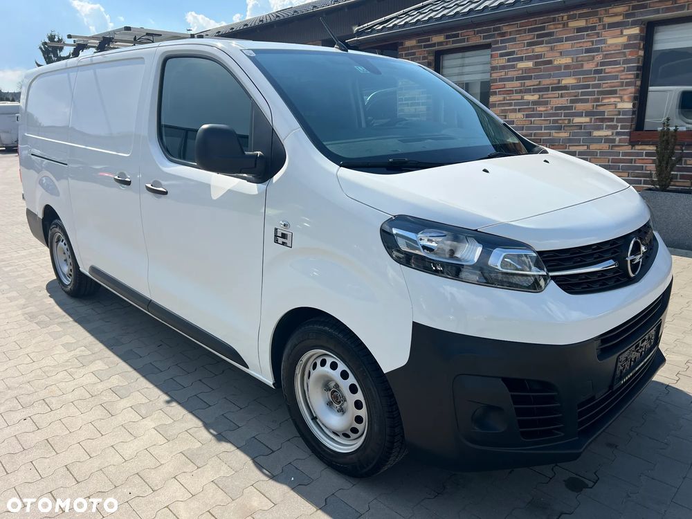 Opel Vivaro - 1