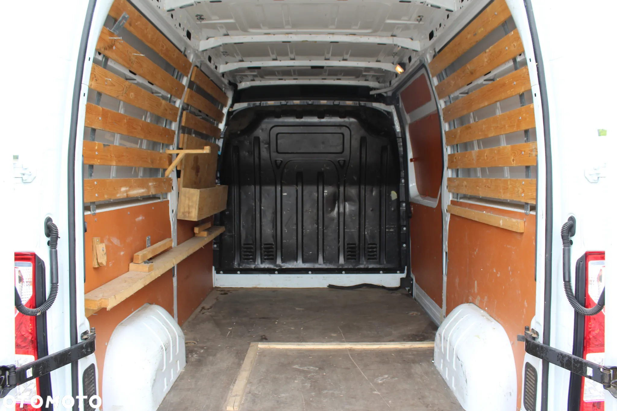 Nissan NV400 - 10