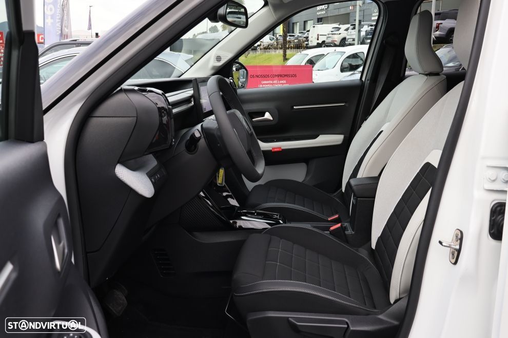Citroën e-C3 44 kWh Autonomia Conforto Max - 16