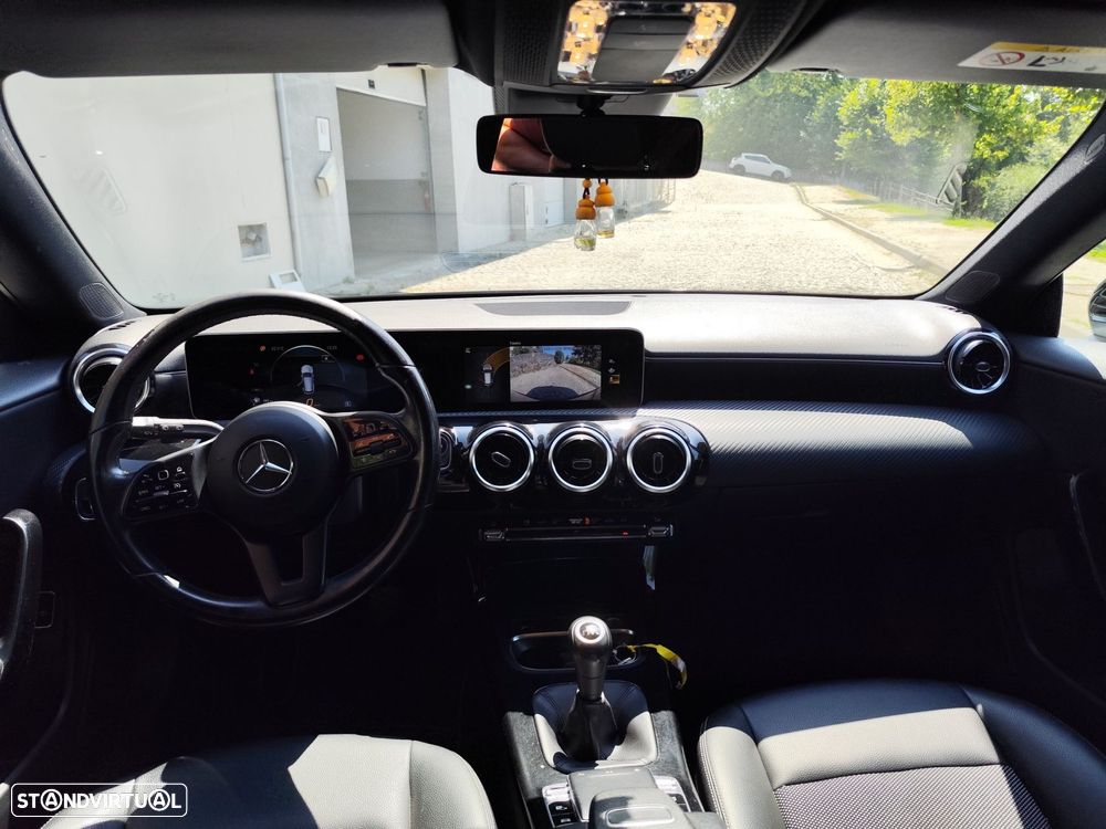 Mercedes-Benz CLA 180 d Shooting Brake Style Plus - 15