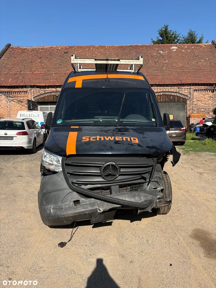 Mercedes-Benz Sprinter - 2