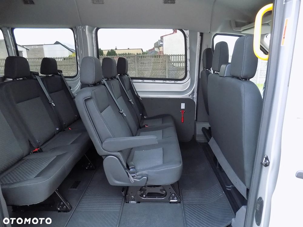 Ford Transit Kombi L3H2 Limited - 37