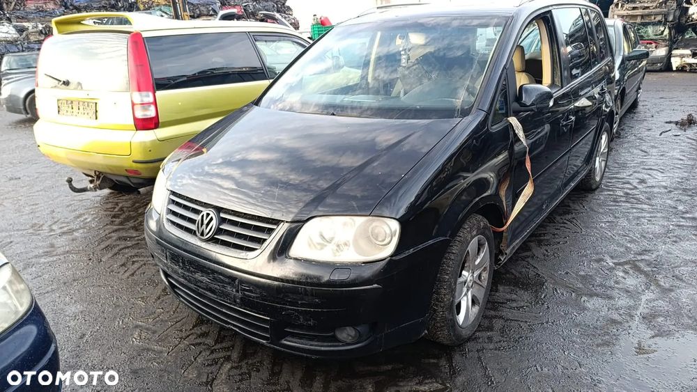 35566 volkswagen touran 2.0 BKD 140 km na części skrzynia GNE lakier LC9Z - 1