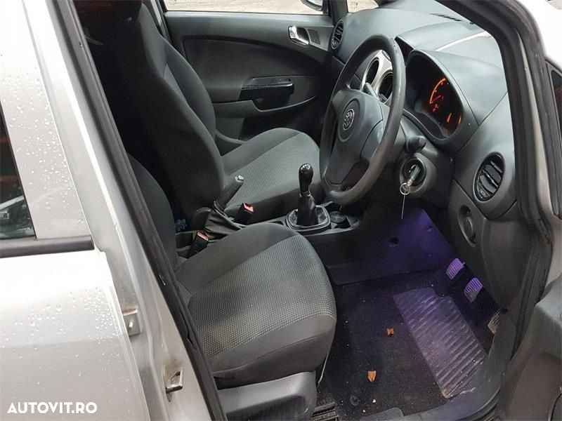 Usa dreapta spate Opel Corsa D 2008 hatchback 1.3 - 9