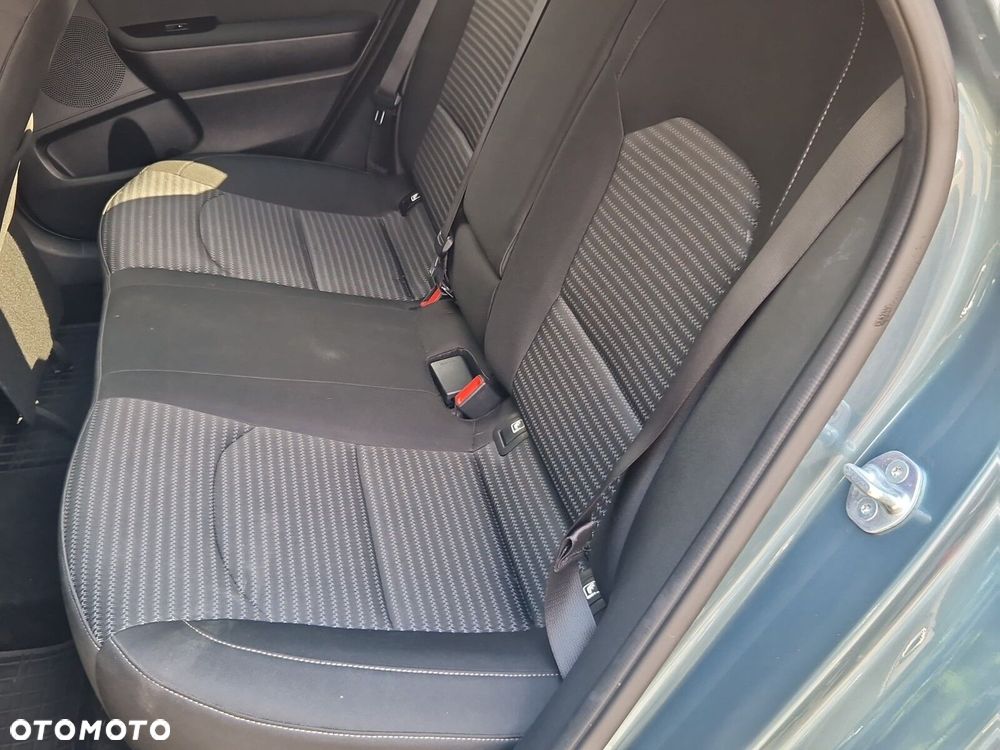 Kia Ceed 1.5 T-GDI M - 22