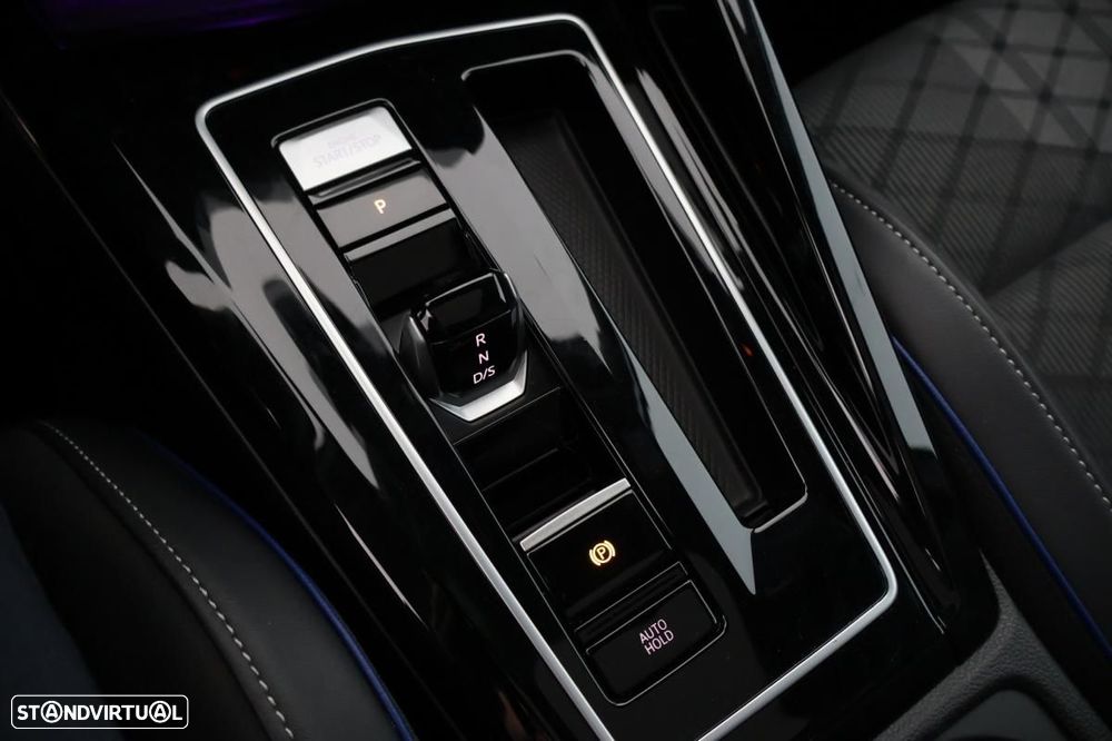 VW Golf 1.5 eTSI R-Line DSG - 14