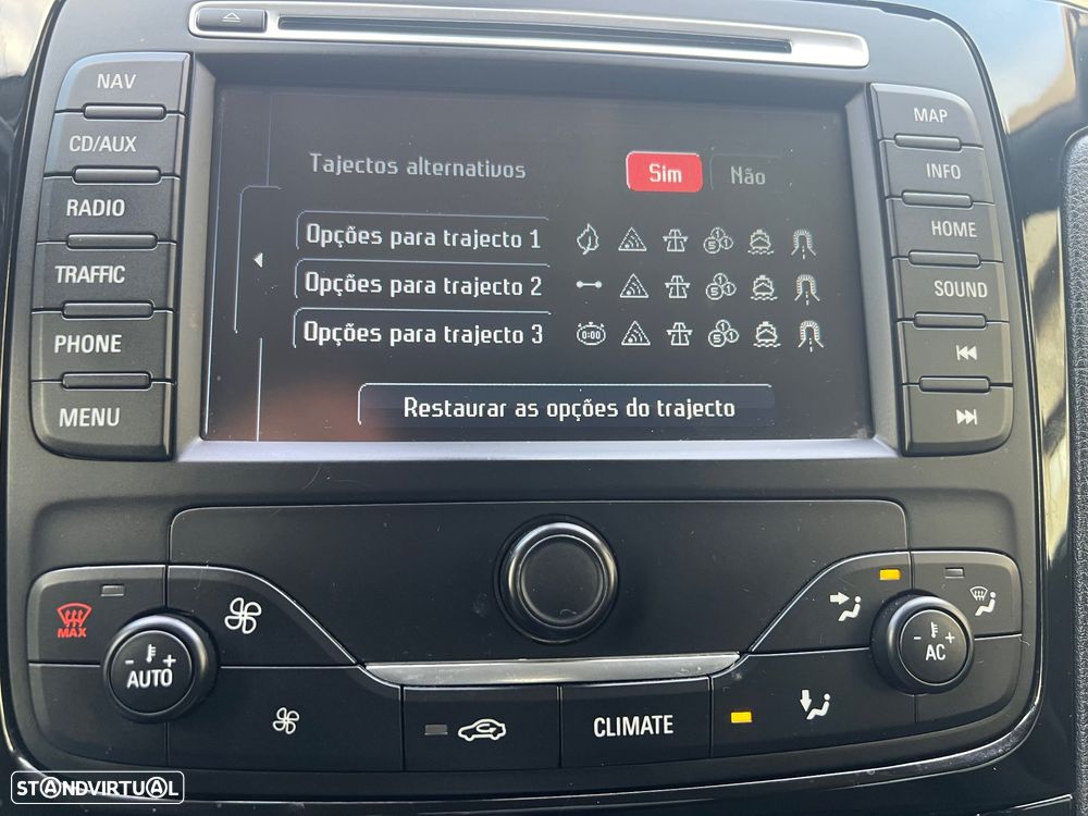 Ford S-Max 2.0 TDCi Titanium 7L - 35