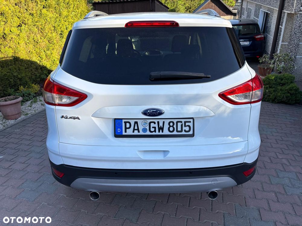 Ford Kuga 2.0 TDCi 4x4 Titanium - 27