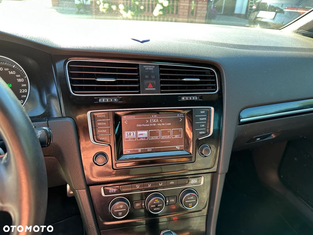 Volkswagen Golf - 12