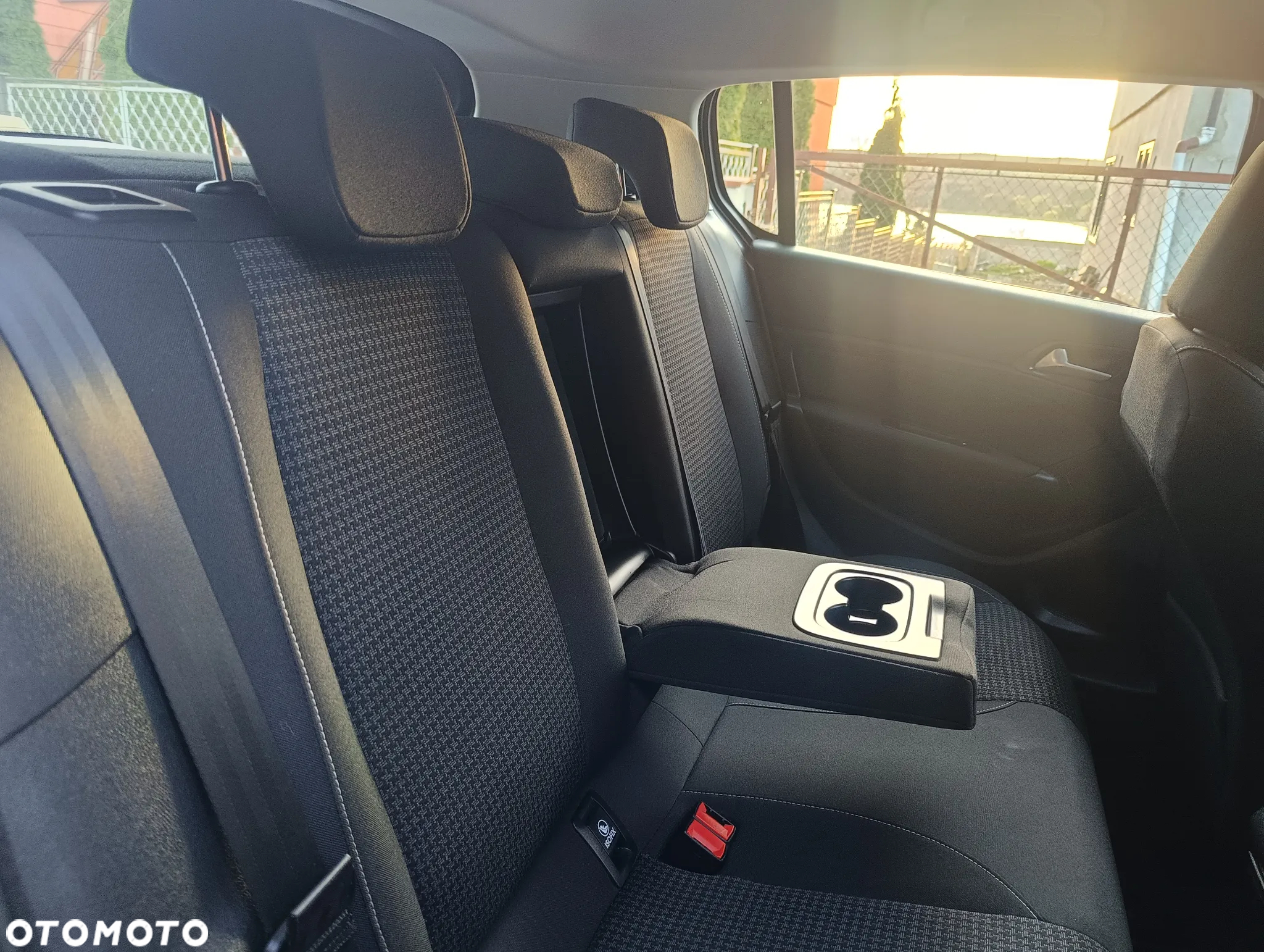 Peugeot 308 1.5 BlueHDi Allure S&S EAT6 - 22