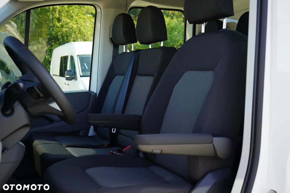 Volkswagen CRAFTER 35 Skrzyniowy z podwójną kabiną - 20