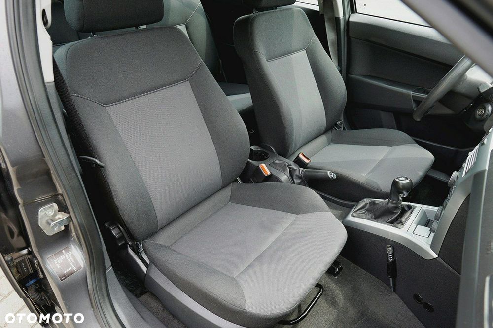 Opel Astra - 17