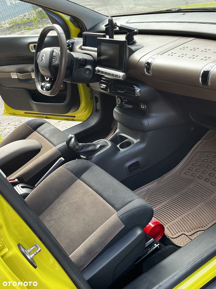 Citroën C4 Cactus 1.2 PureTech Shine Edition S&S - 28