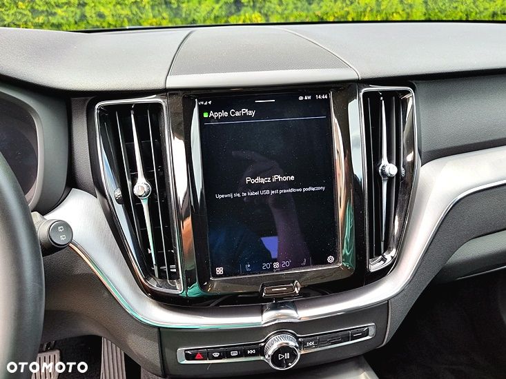 Volvo XC 60 B4 D Geartronic Momentum Pro - 35