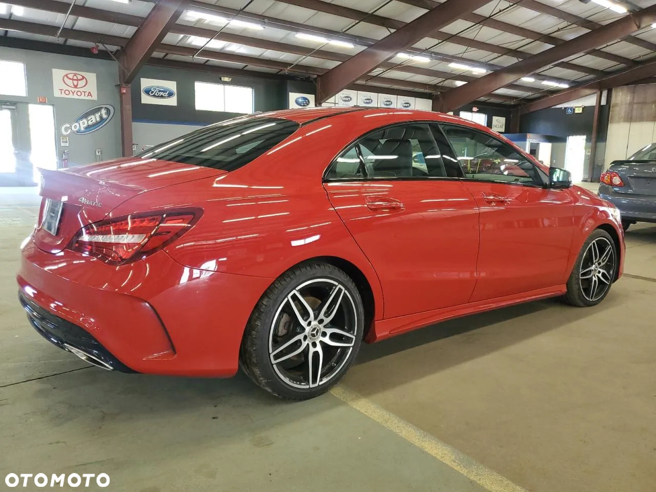 Mercedes-Benz CLA 250 4-Matic AMG Line - 3