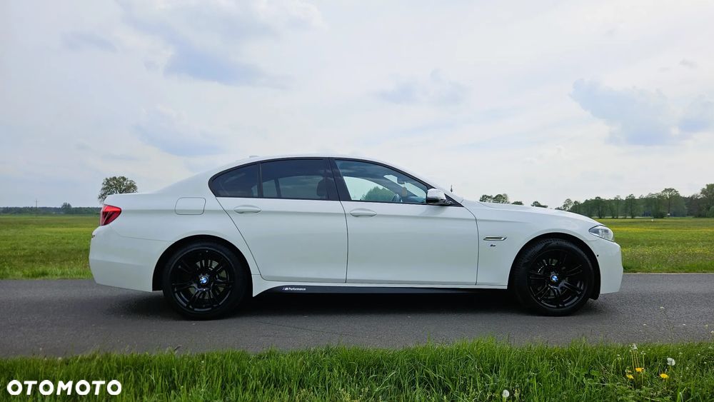 BMW Seria 5 520d xDrive - 4