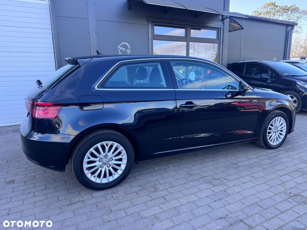 Audi A3 3-drzwiowe 1.4 TFSI Attraction - 4