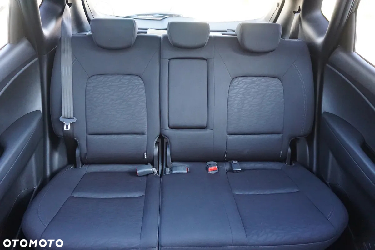 Hyundai ix20 - 35