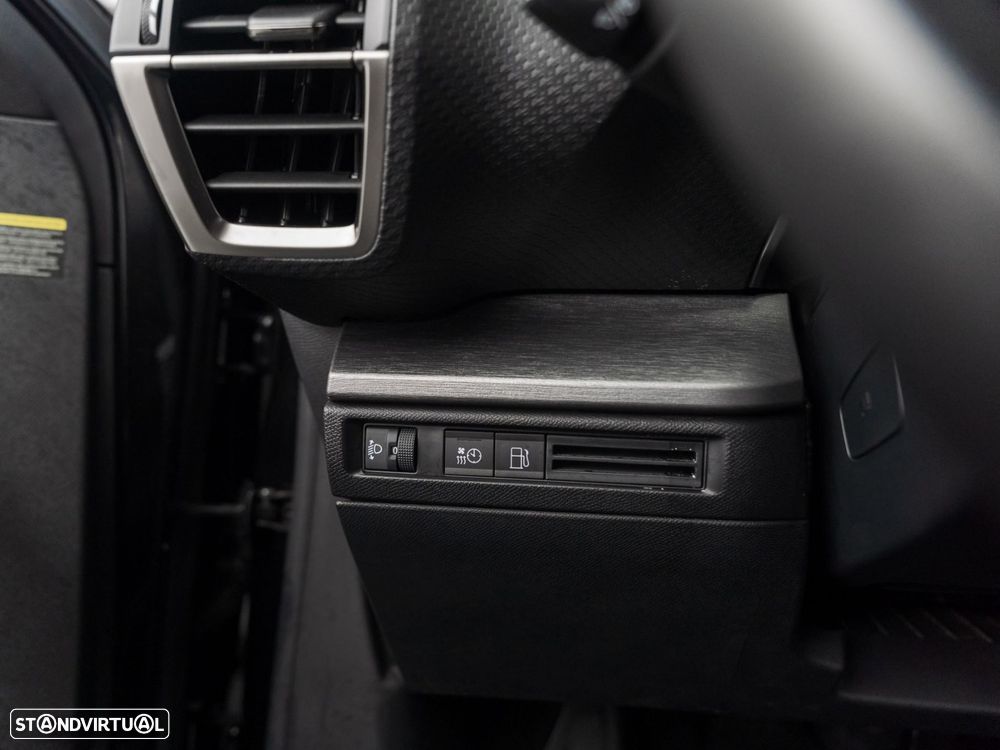 Citroën C5 X 1.6 Hybrid Feel Pack e-EAT8 - 19