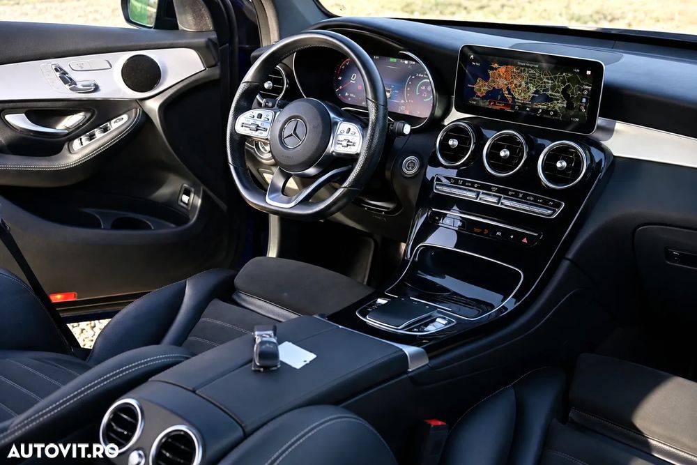 Mercedes-Benz GLC 300 de 4Matic 9G-TRONIC AMG Line Plus - 13