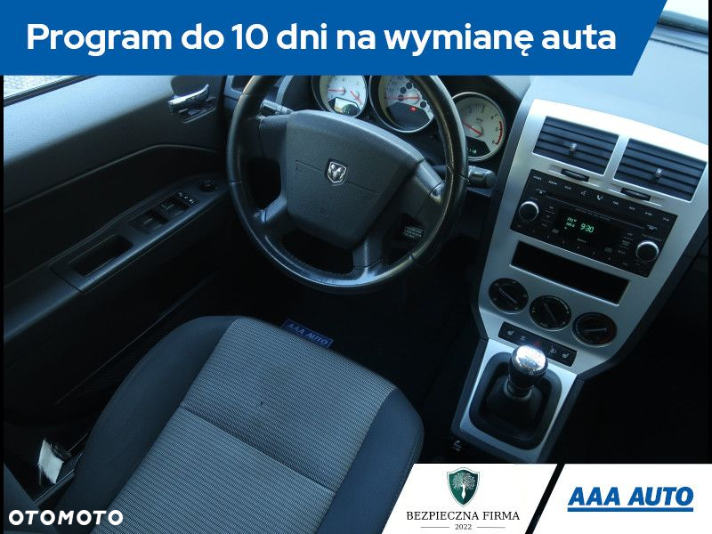Dodge Caliber - 8