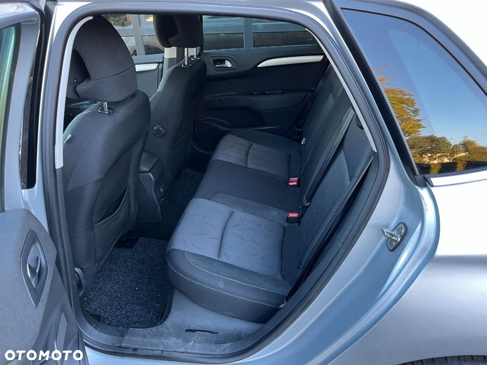 Citroën C4 e-HDi 110 EGS6 Stop/Start System Selection - 18