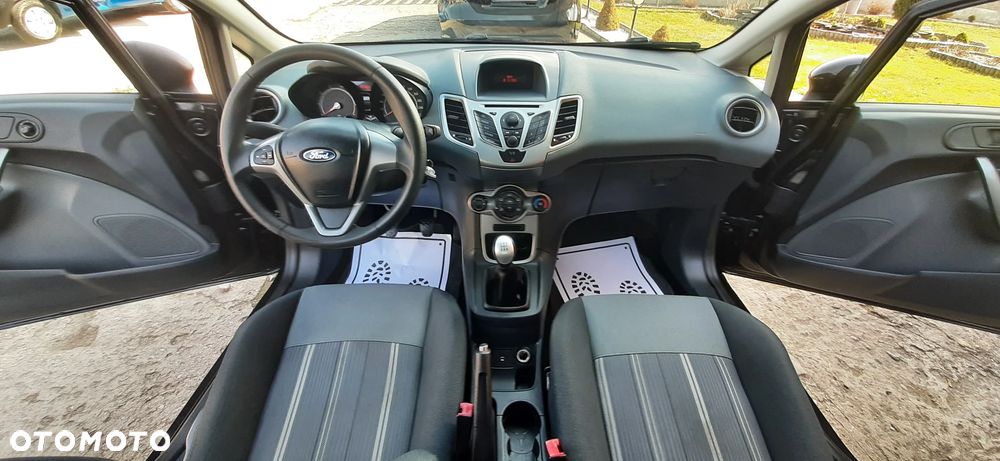 Ford Fiesta - 35