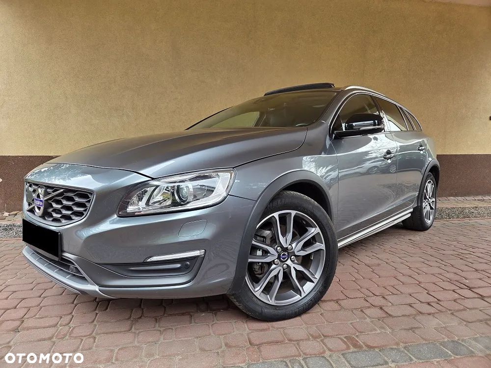 Volvo V60 Cross Country D4 Geartronic Summum - 3