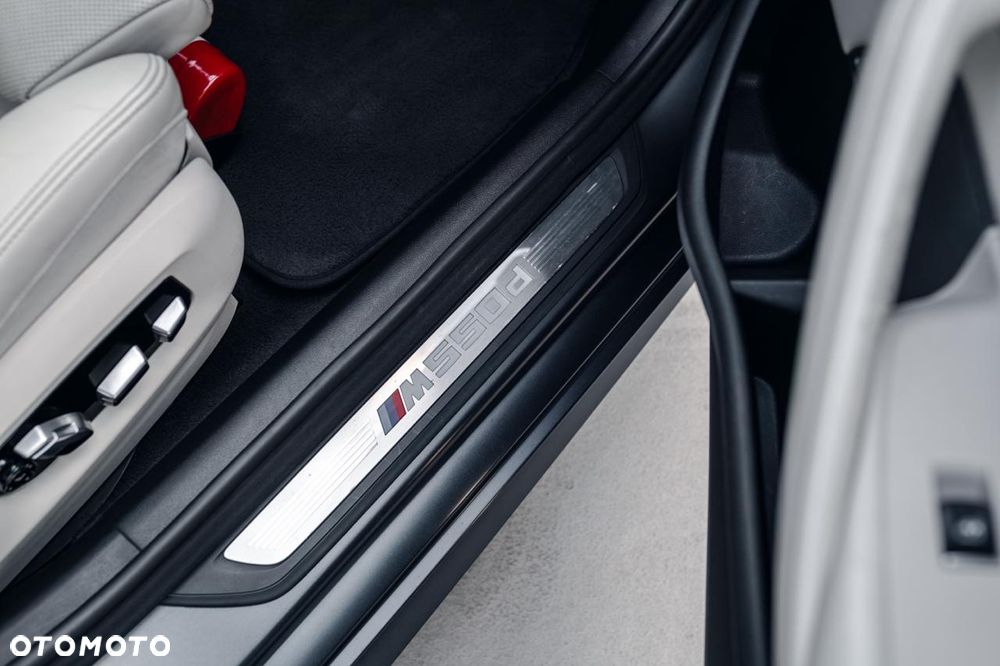 BMW Seria 5 - 25