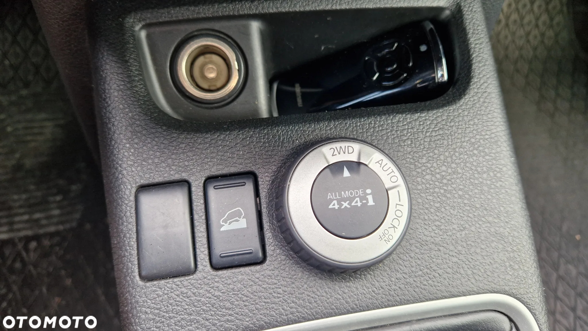 Nissan X-Trail 2.0 dCi 4x4 DPF SE - 19