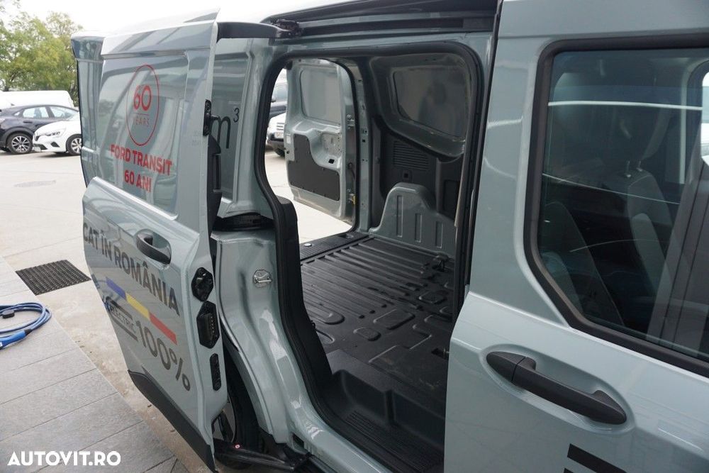 Ford Transit Courier - 7