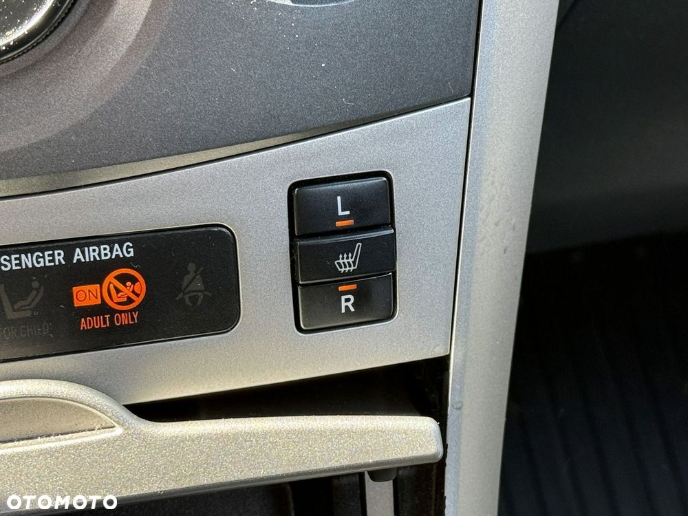 Toyota Corolla 2.0 D-4D Active - 13