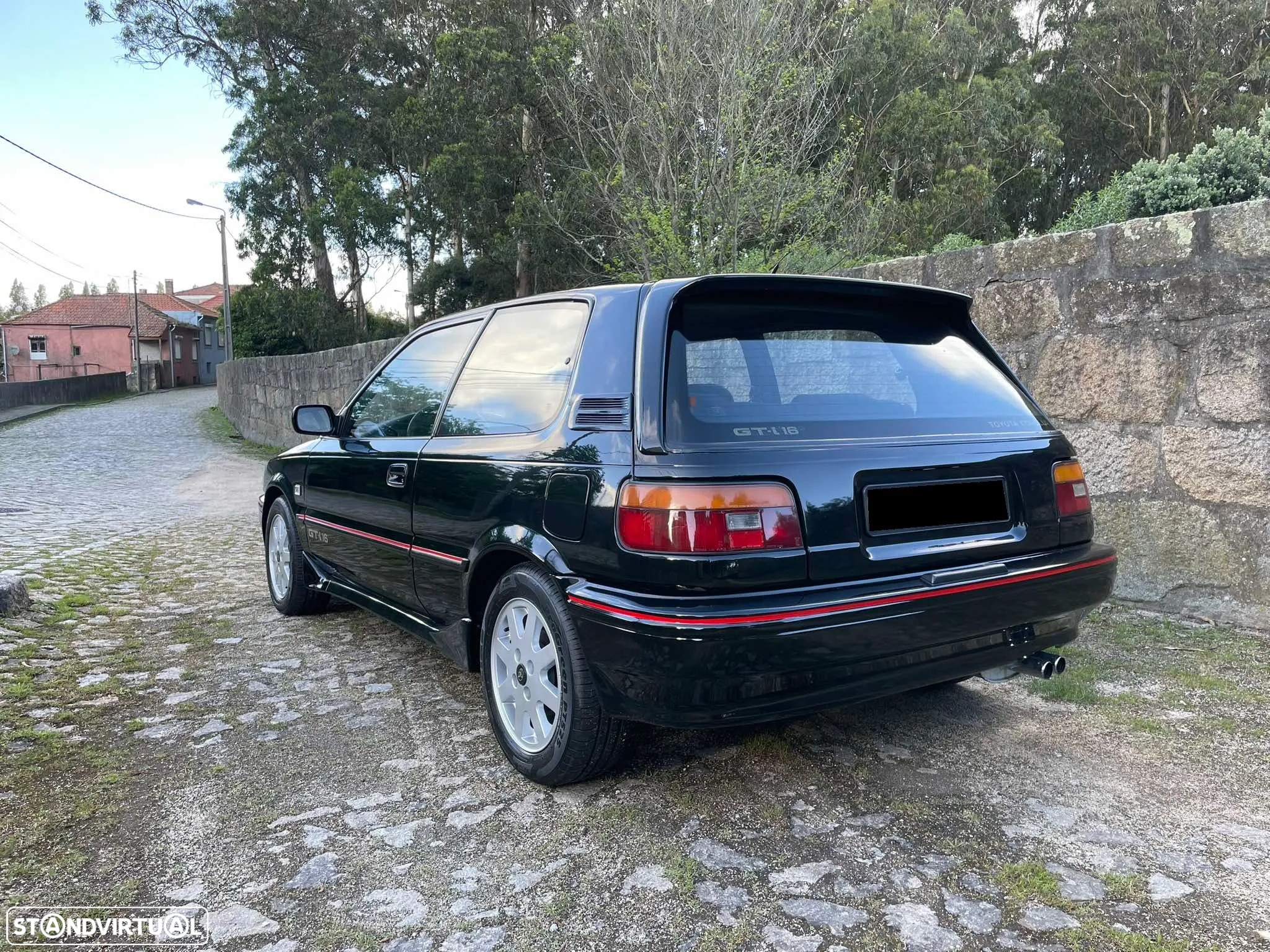 Toyota Corolla GT-i 16 - 6