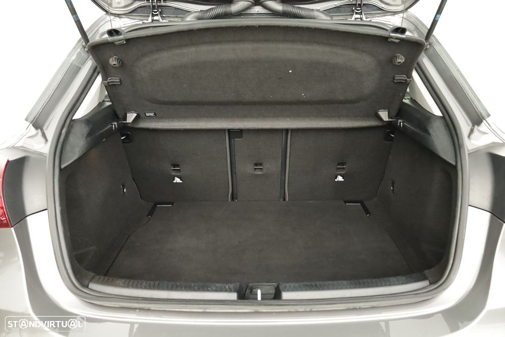 Mercedes-Benz A 200 Standard - 23