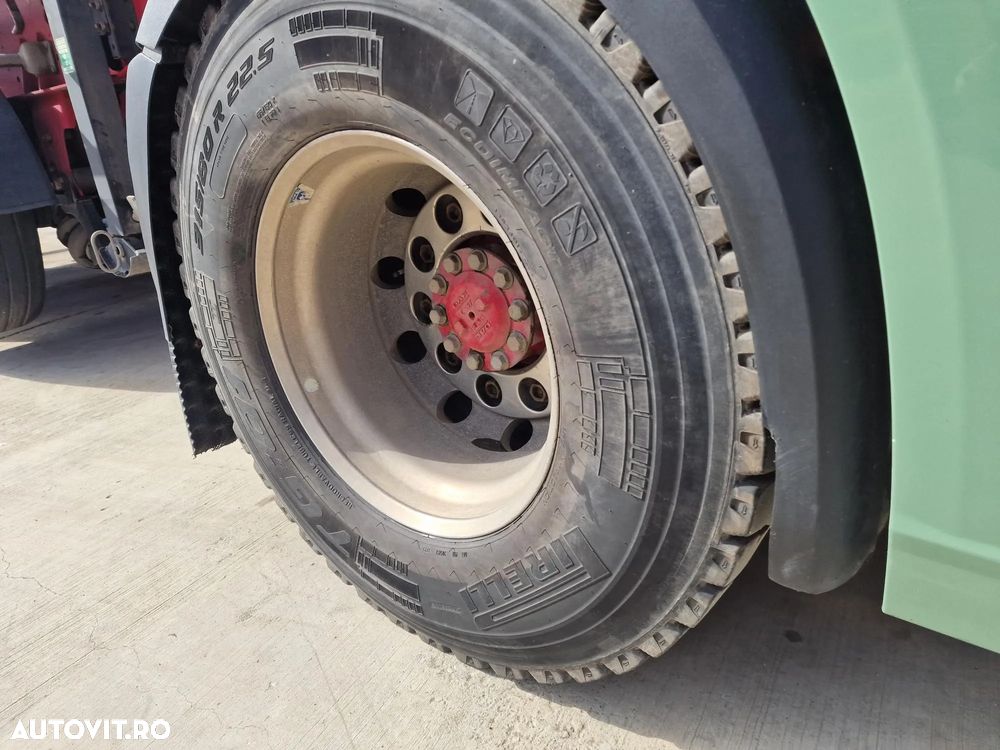 DAF XF 530, KIT BASCULARE, Cutie AUTOMATA+INTARDER 6 trepte, fuste sasiu, 530 CP Euro 6, jante ALUMINIU, Anv 315/80R22,5 70% ok, FRIGIDER, 2 paturi, girofaruri, parasolar, posibilietate leasing 3 ani, PROMOTIE 22.900 EUR+Tva - 8