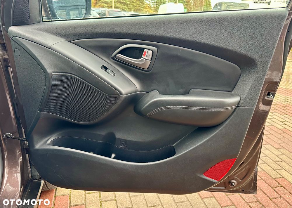 Hyundai ix35 2.0 CRDi 4WD Premium - 24